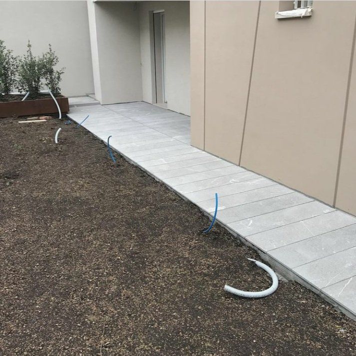 pavimento in pietra piasentina per esterni