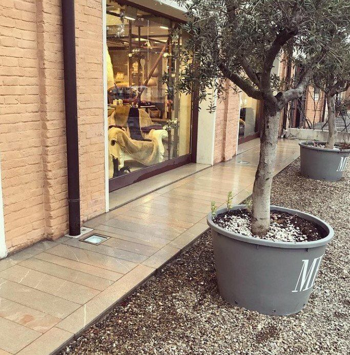 pavimento in pietra piasentina per esterni