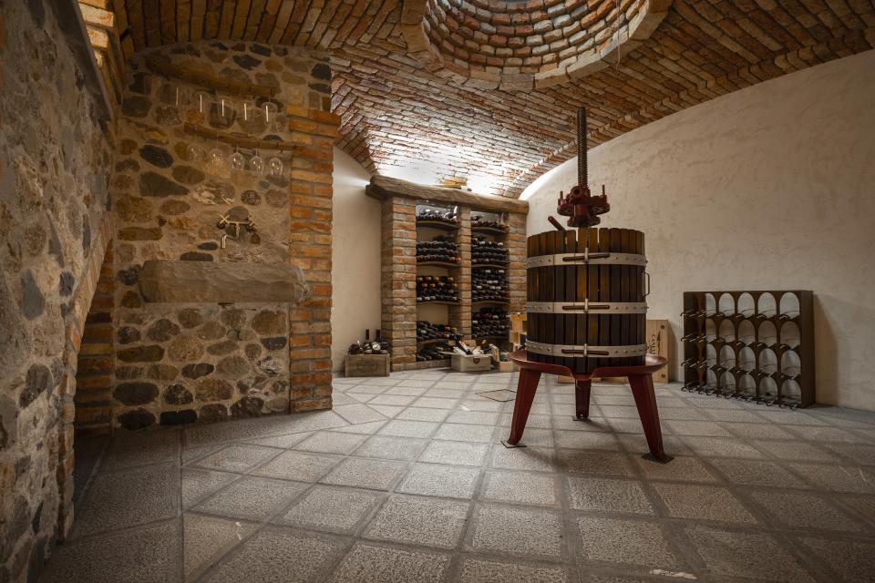 pavimento in pietra piasentina