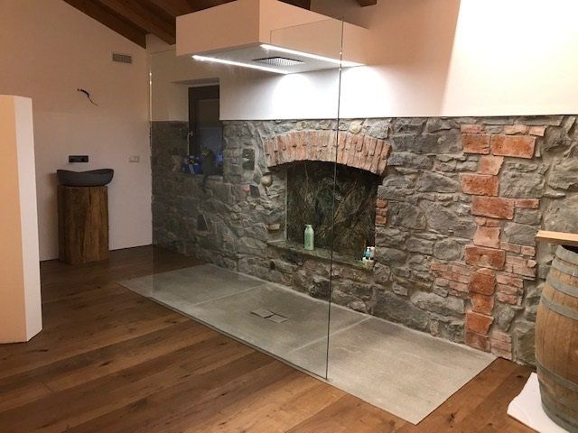 piatti doccia realizzati in pietra piasentina