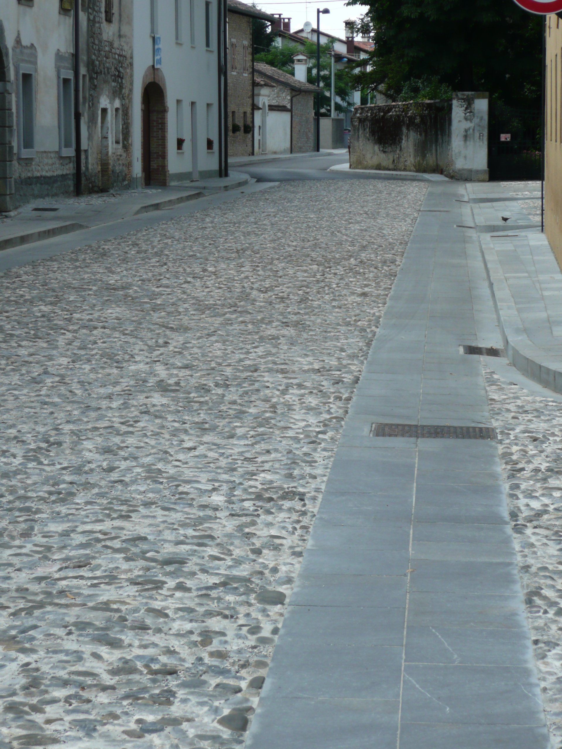 rivestimenti esterni in pietra piasentina