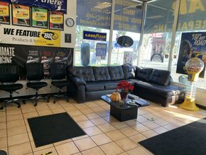 Auto Shop - Waiting room in auto shop in Huntington Beach, CA