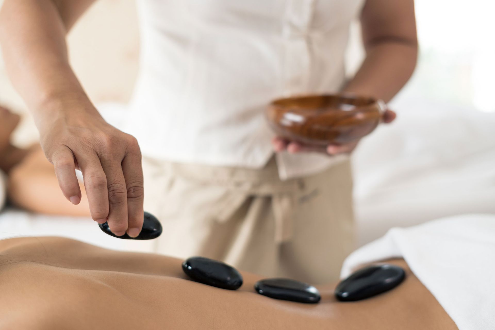 Hot Stone Massage Therapy – Elmhurst, IL – The Best Relax Elmhurst