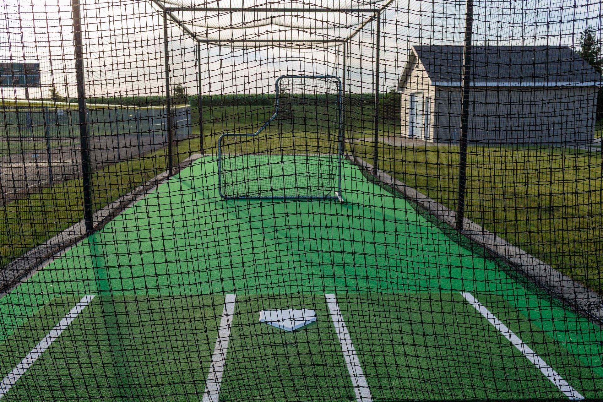 wind-resistant batting cages