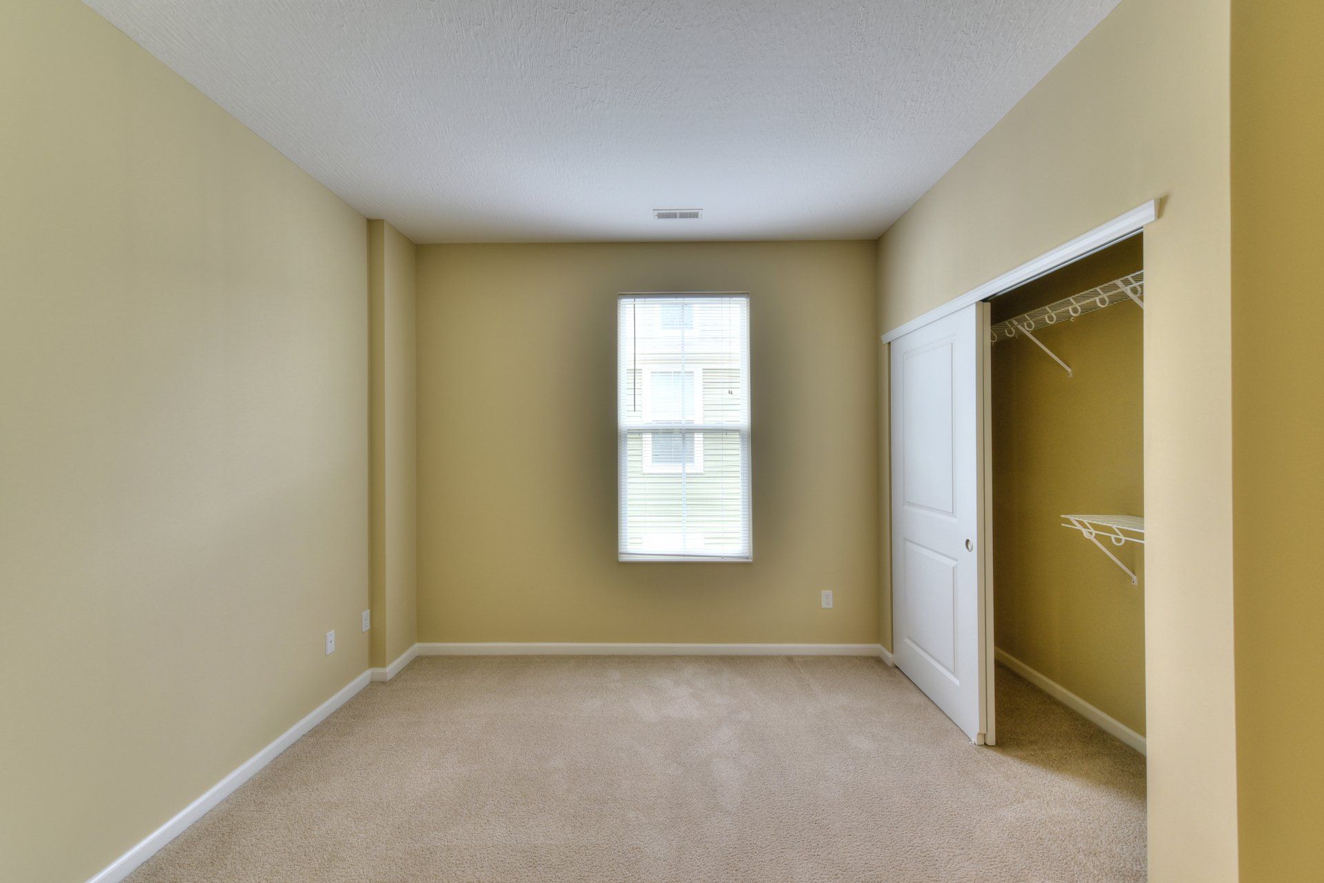 Concord Square Room Photo Showing Closet Open