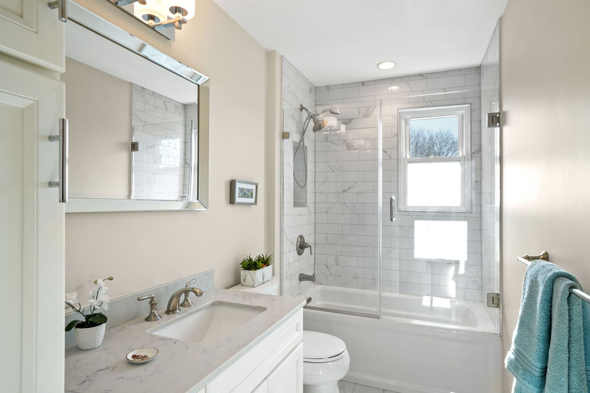 interior photo of full bath and shower tub