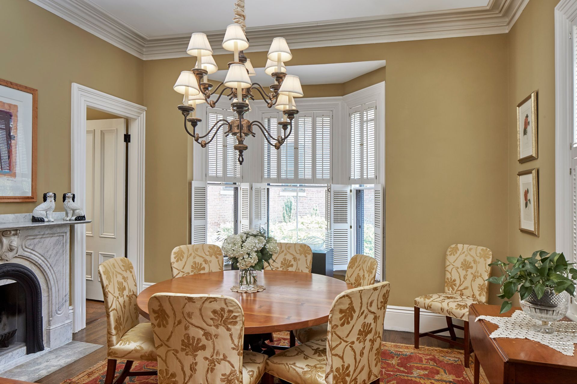 35 Linnaean St interior dining room photo