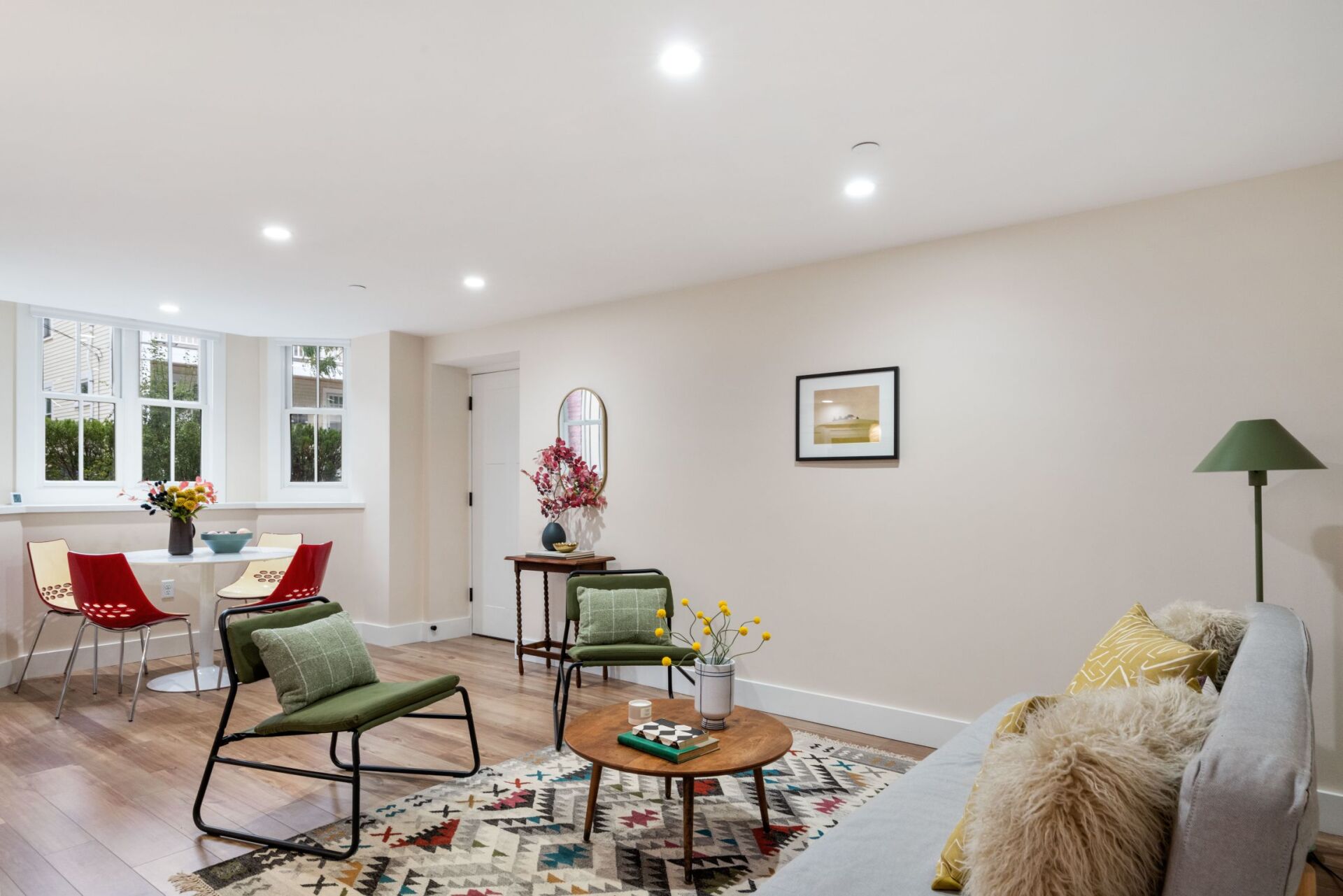 18 Whitley Ave #1 living/dining area