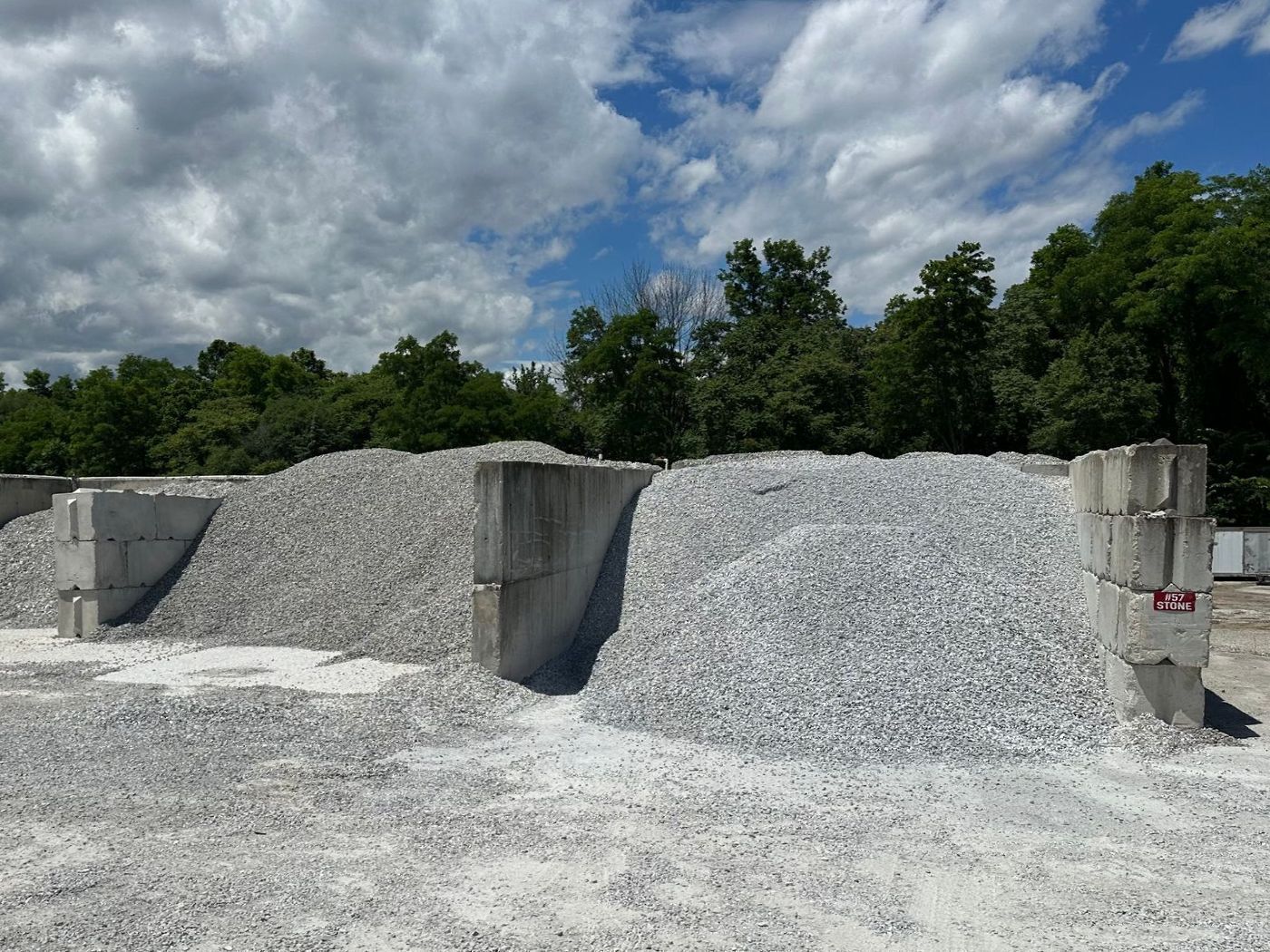 Aggregate Stones - in Hanover, PA