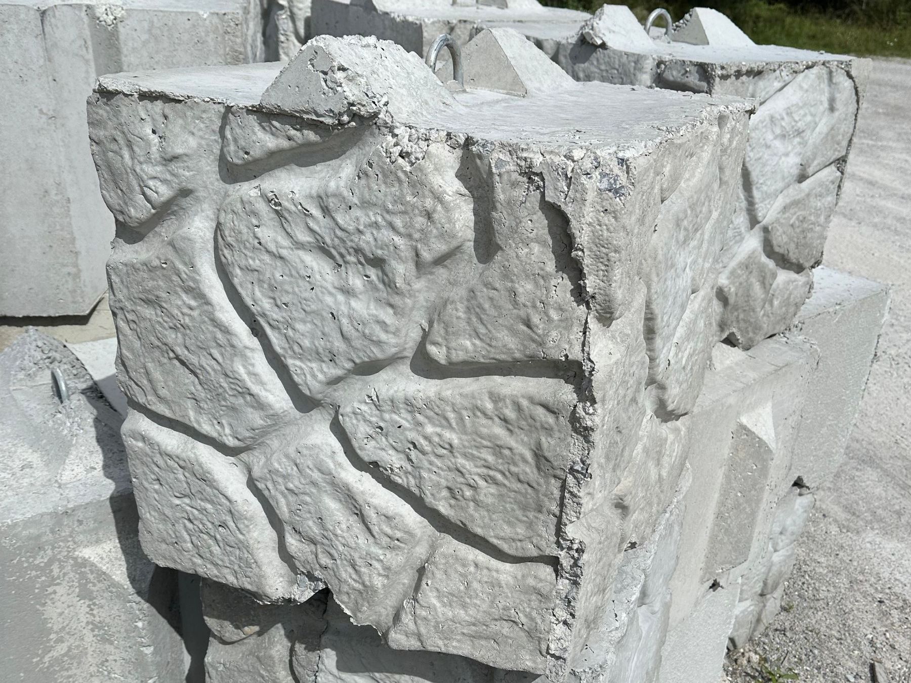 Retaining Wall Block - Decorative Face  Half Block - in Hanover, PA