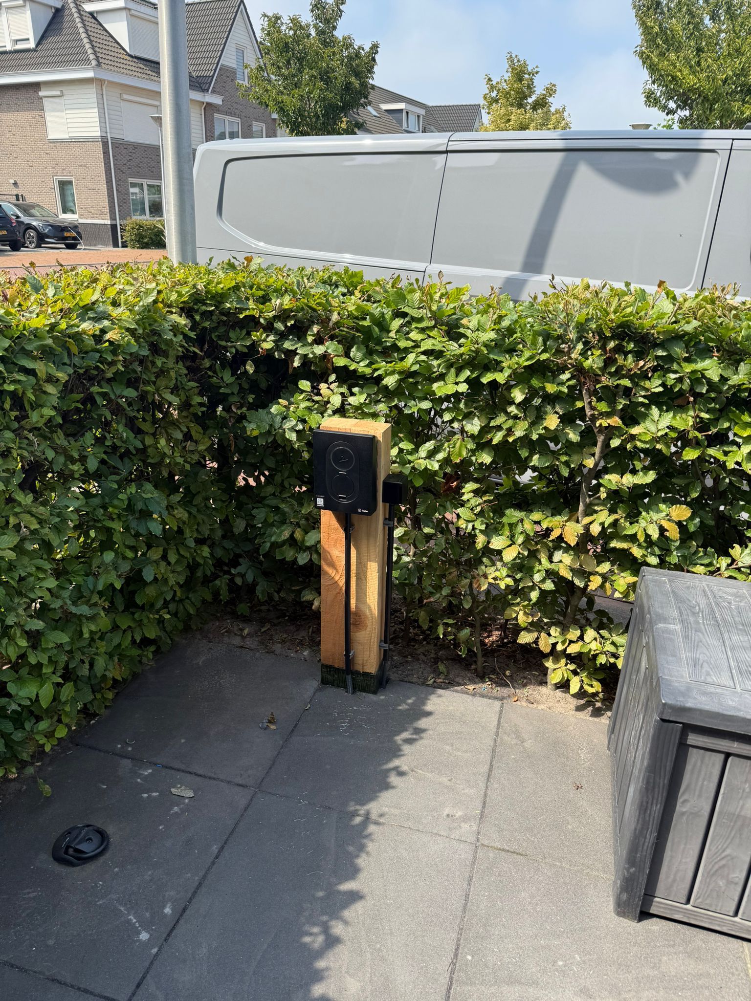 PPW Elektro Service bus en laadpaal