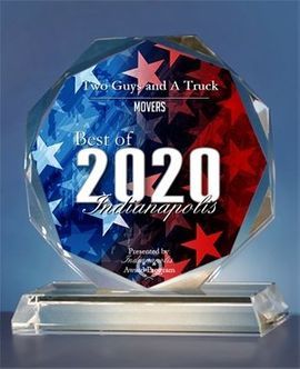 A glass plaque that says best of indianapolis 2020