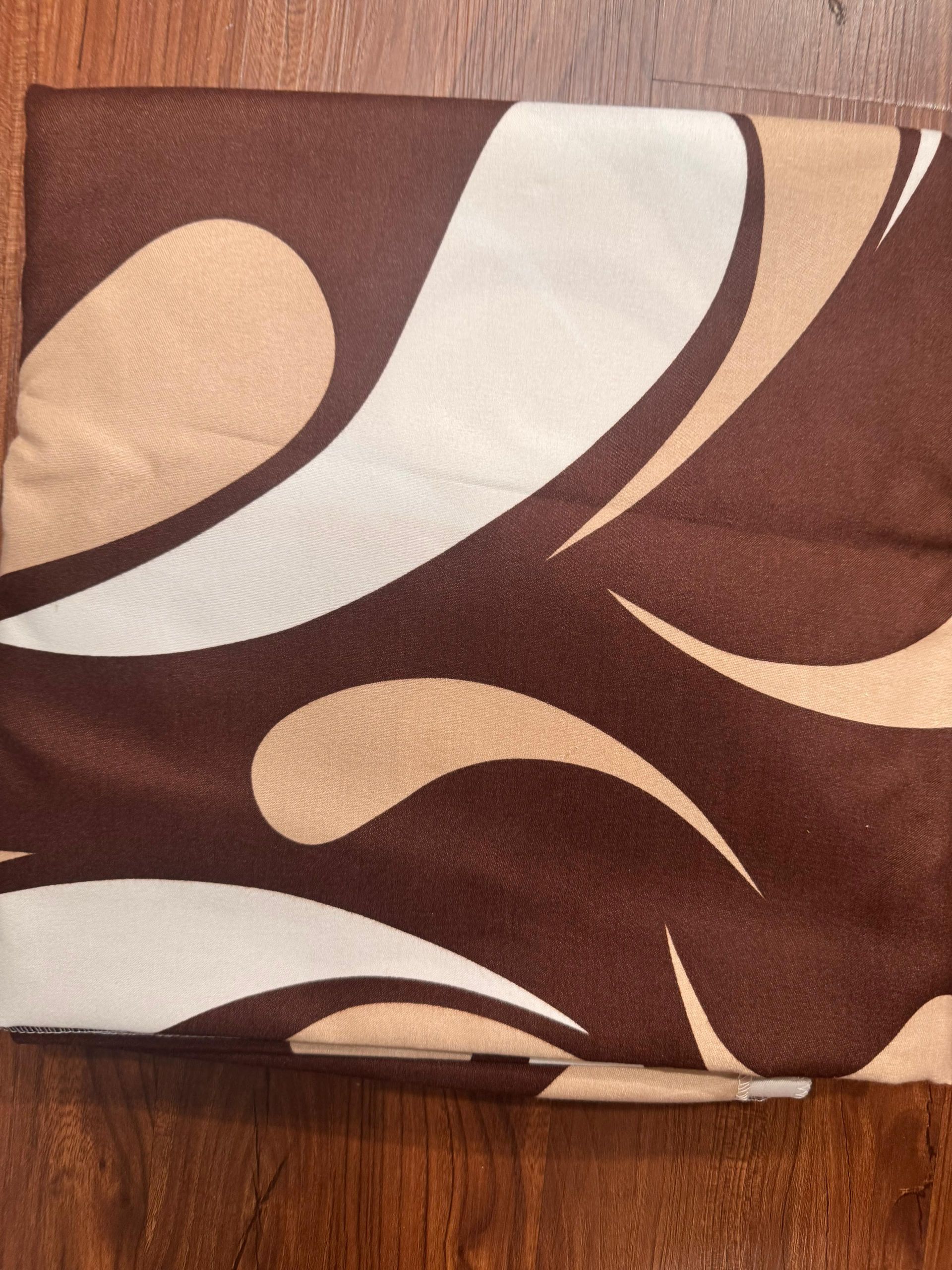Bedsheet Brown Baige & White