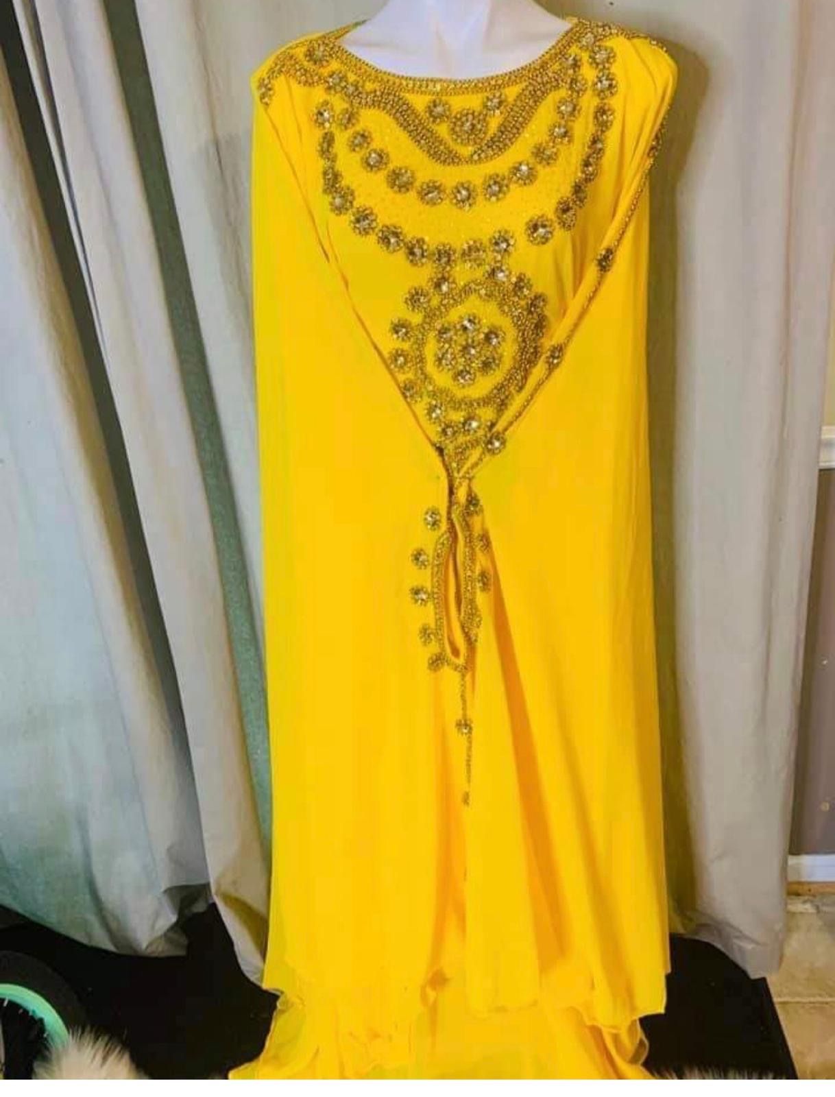 Dubai Abaia Yellow Gold