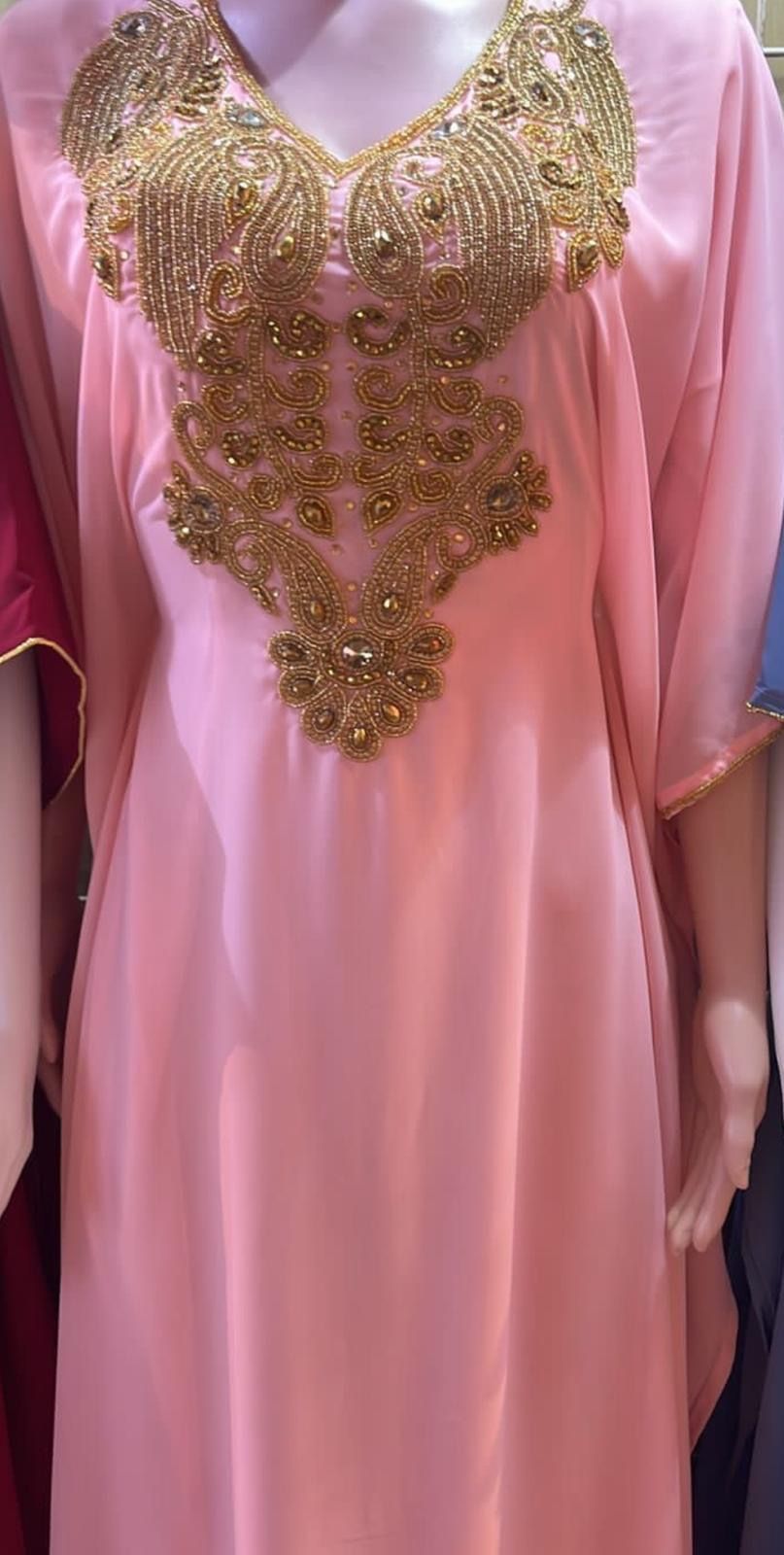 Dubai Abaia Pink Gold