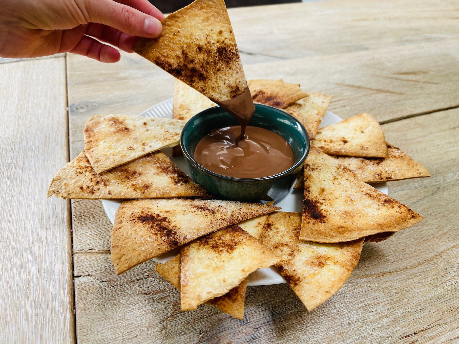 Recept; Zoet tortilla chips met chocolade dip