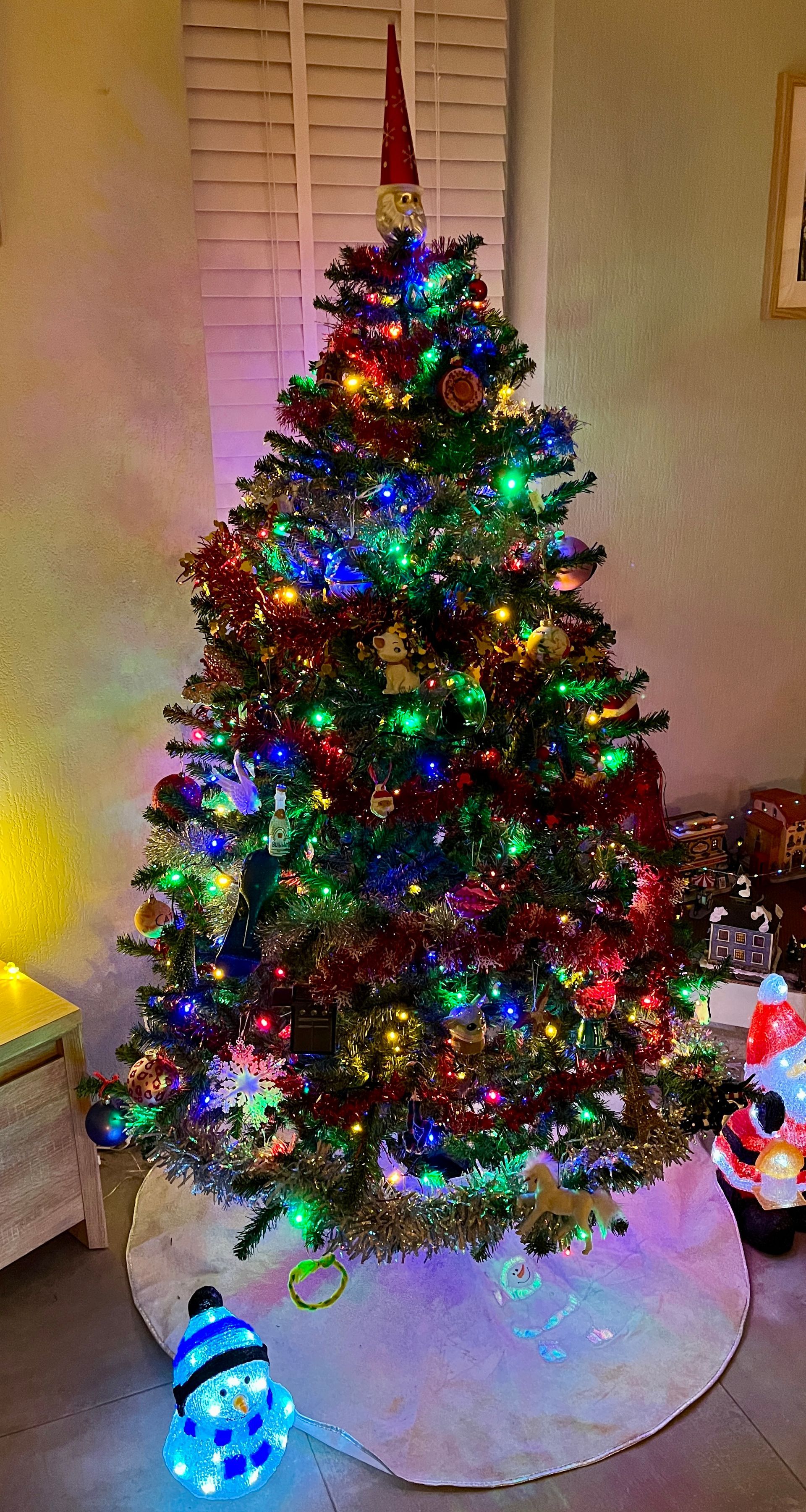 Onze week: Kerstbomen opzetten, schoen zetten, kruidnootjes bakken en stage