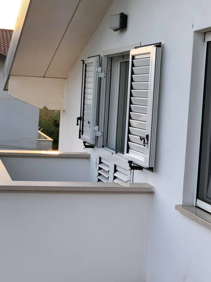 infissi in alluminio per finestre