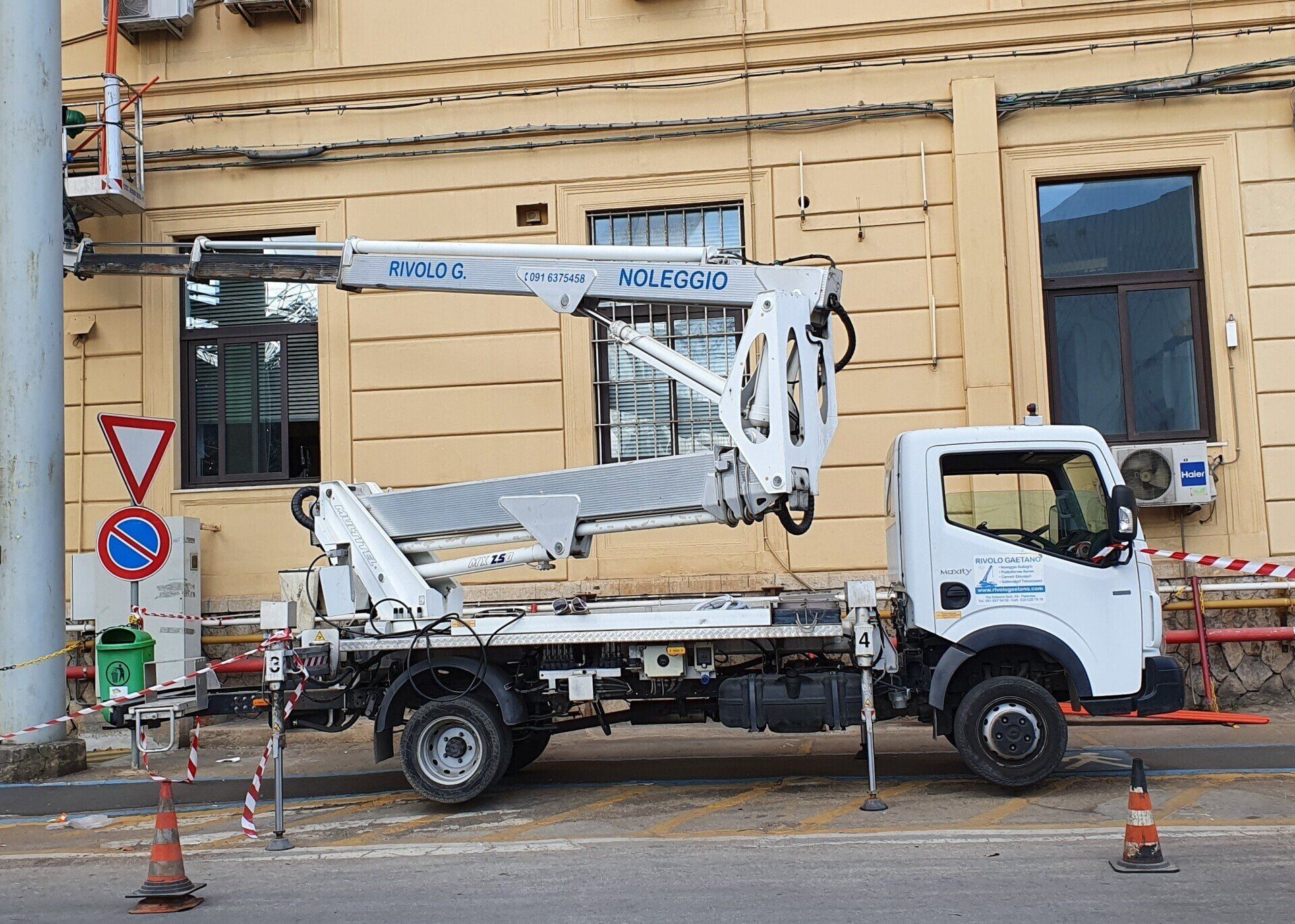 piattaforme aeree palermo