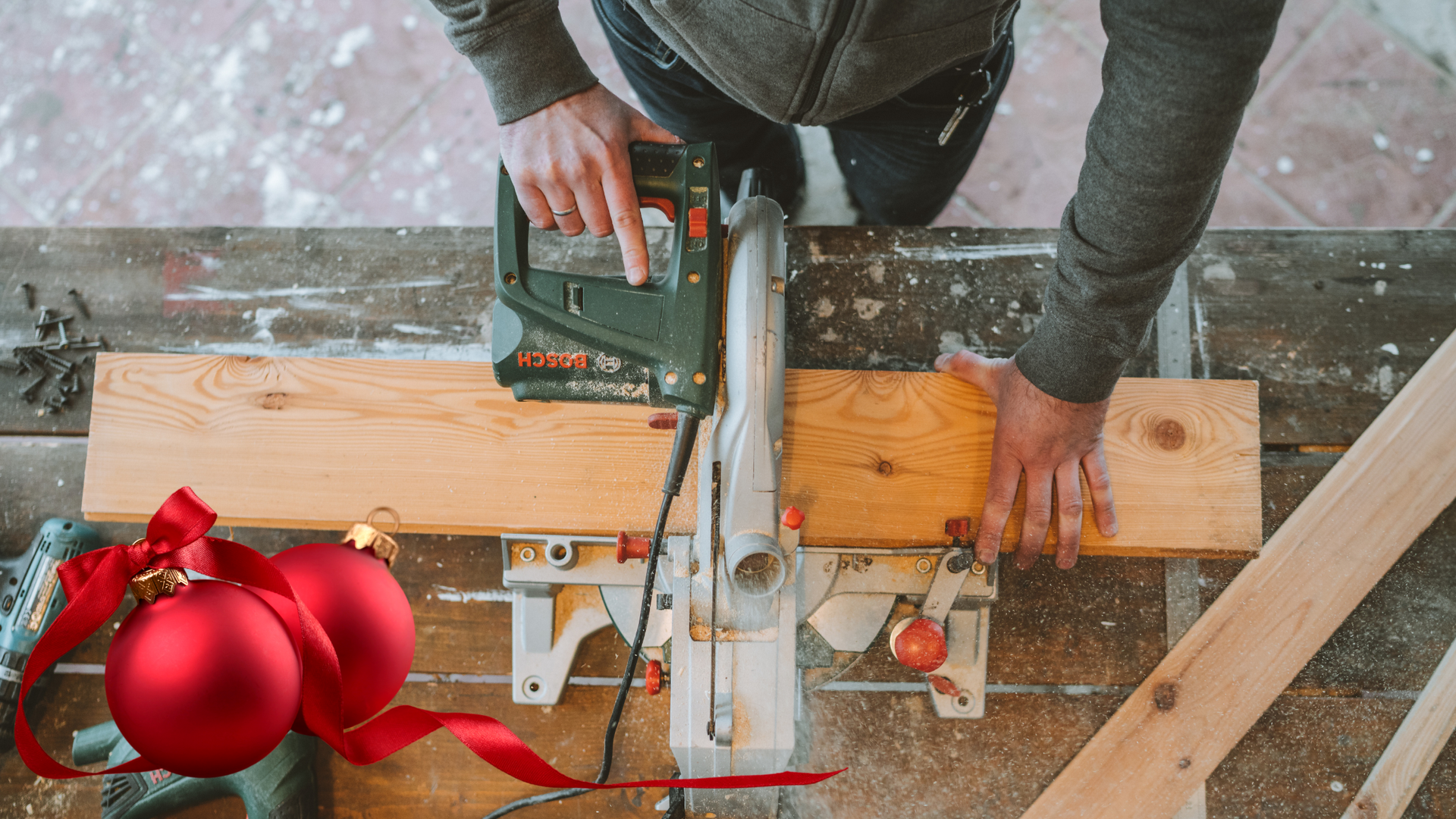 Handyman services for the holiday prep