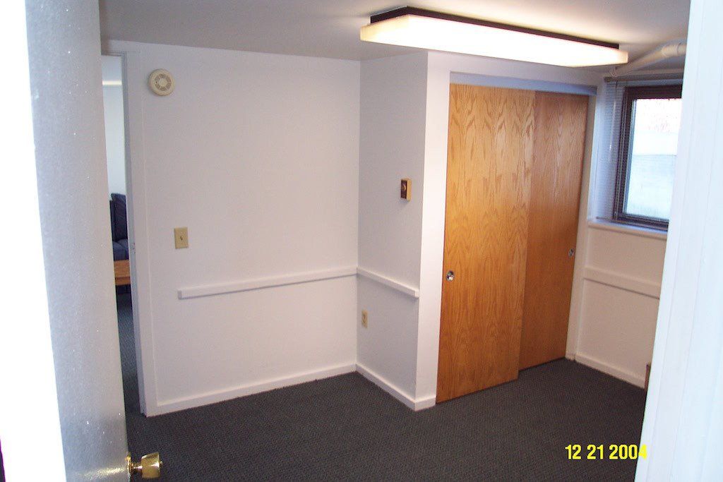 1060 Danby Road - 1 Bedroom Floorplan Interior Images (1 of 13)