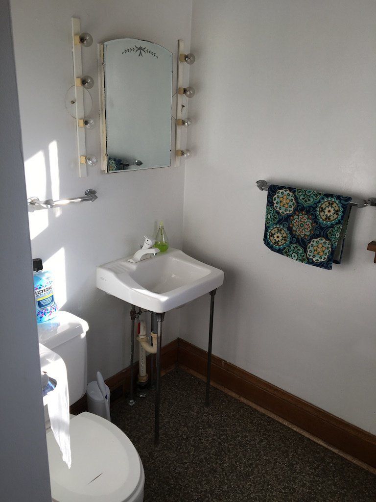 1060 Danby Road - 1 Bedroom Floorplan Interior Images (1 of 13)