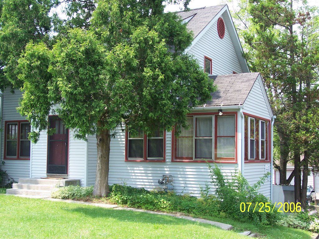 1060 Danby Road - Exterior Images