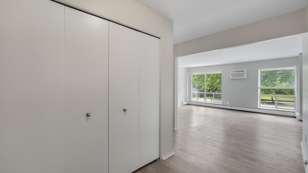 Harvard House Apartments - Image 2