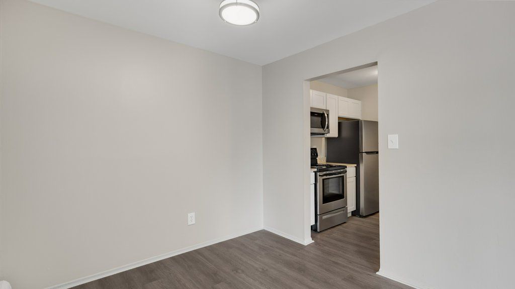 Harvard House Apartments - Image 6