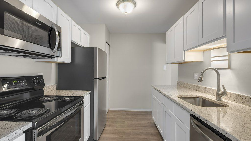 Harvard House Apartments - Image 7