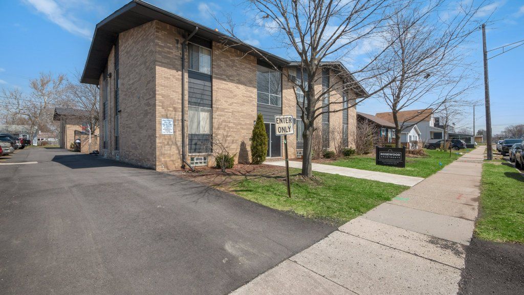 Rosewood Apartments - Image 17