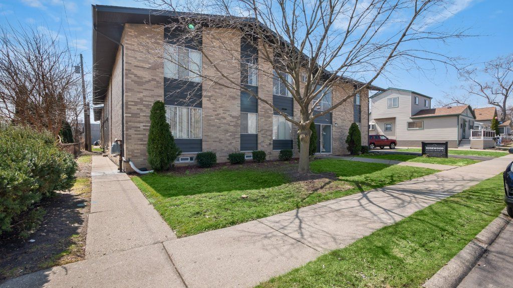 Rosewood Apartments - Image 18