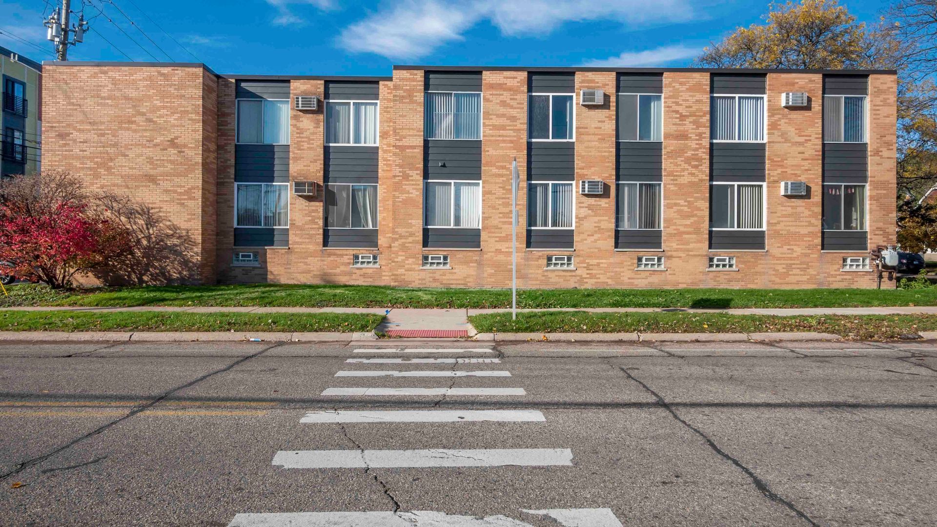 Vester Apartments - Image 1