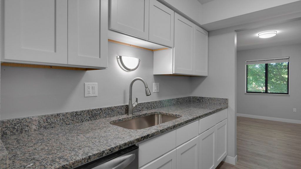 Woodhues Apartments - Image 1