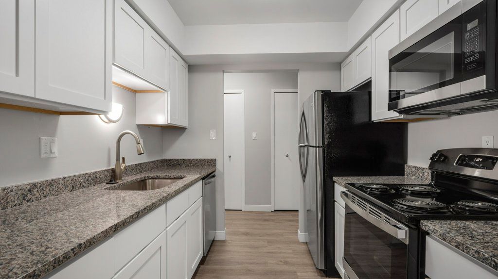 Woodhues Apartments - Image 1