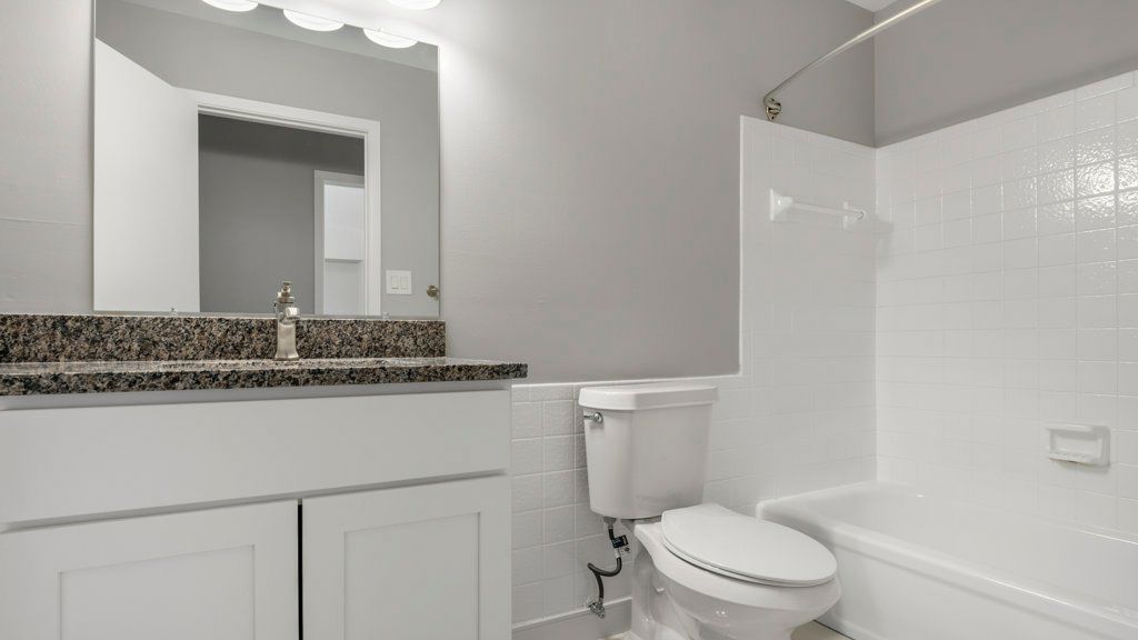 Woodhues Apartments - Image 8