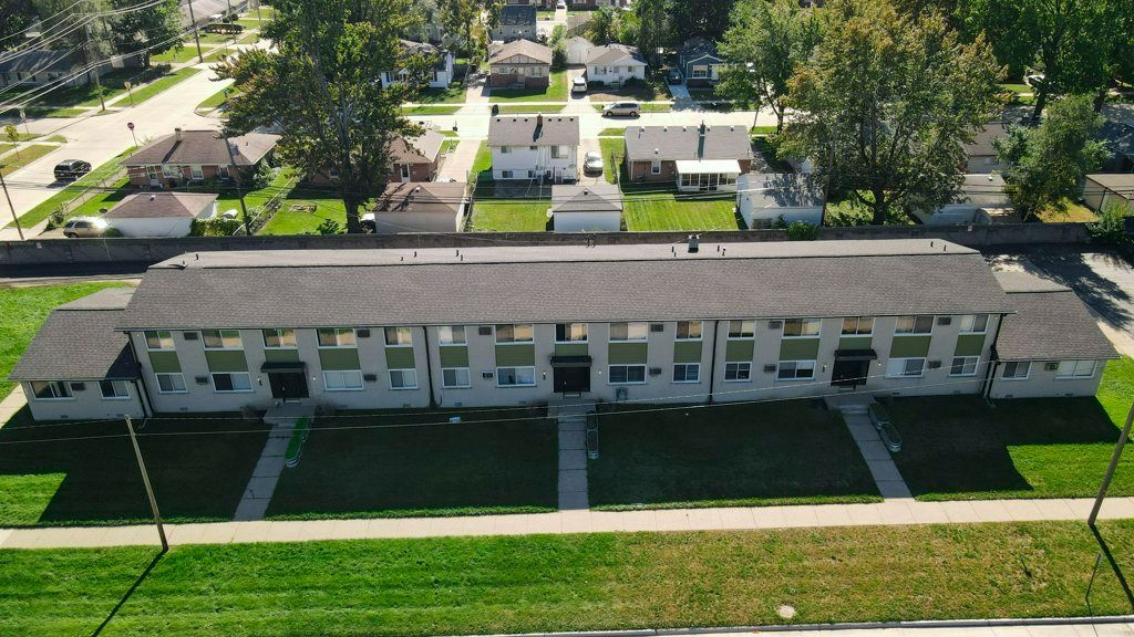 Sunrise at Lincoln - Image 3