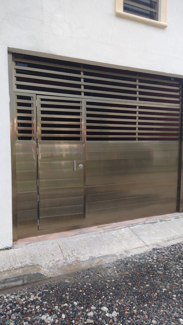 PORTONES Y PUERTAS AUTOMÁTICAS BIT