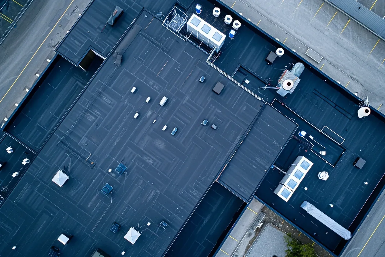 Commercial Roof Maintenance in Spring Hill FL minimizing downtime with efficient scheduling.