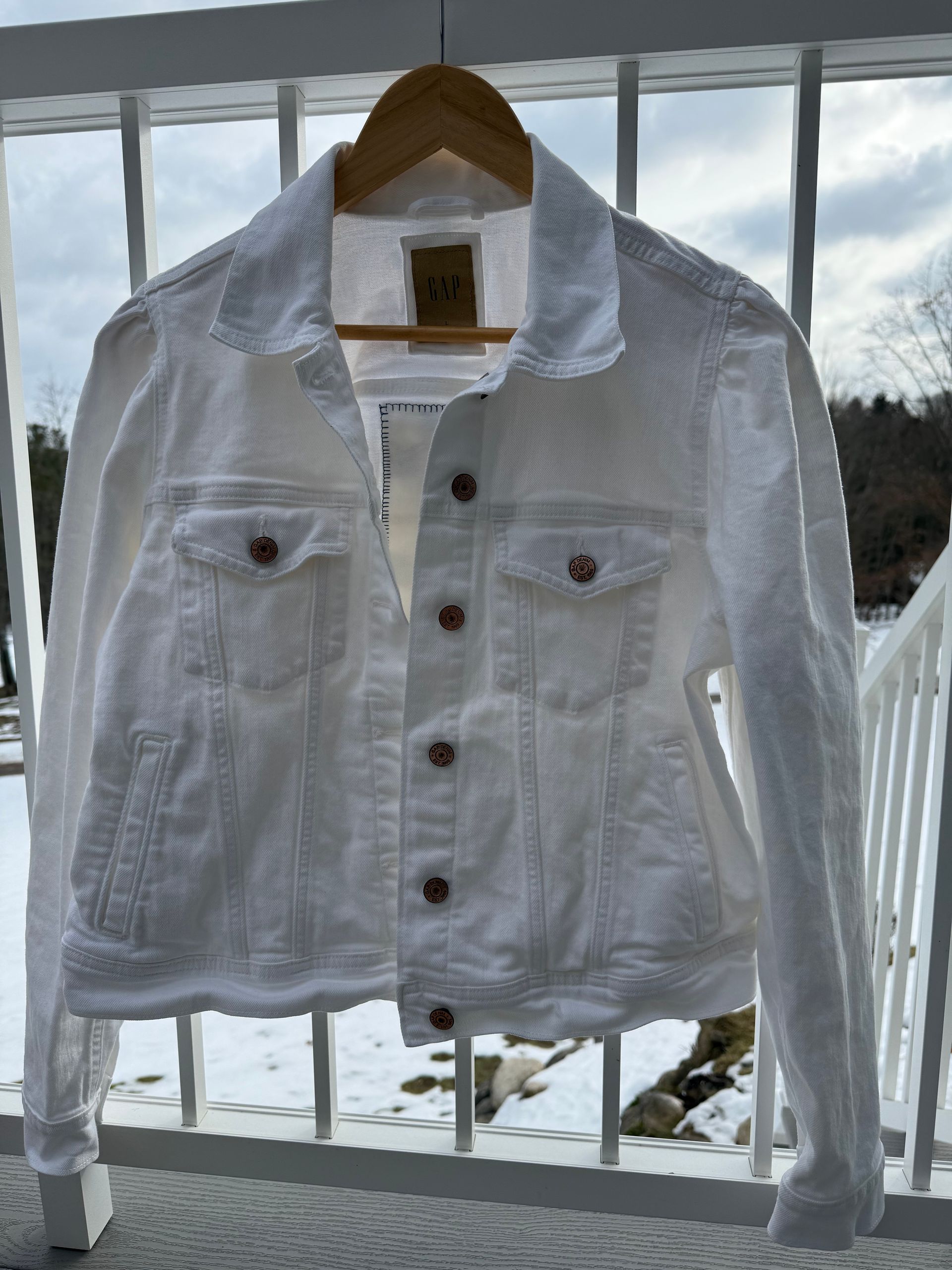 Fourget-me-knot white denim jacket