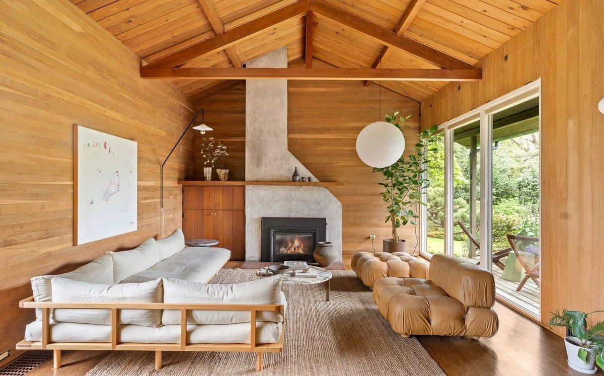 The Joss House: Eloquent Simplicity on a Portland Hillside