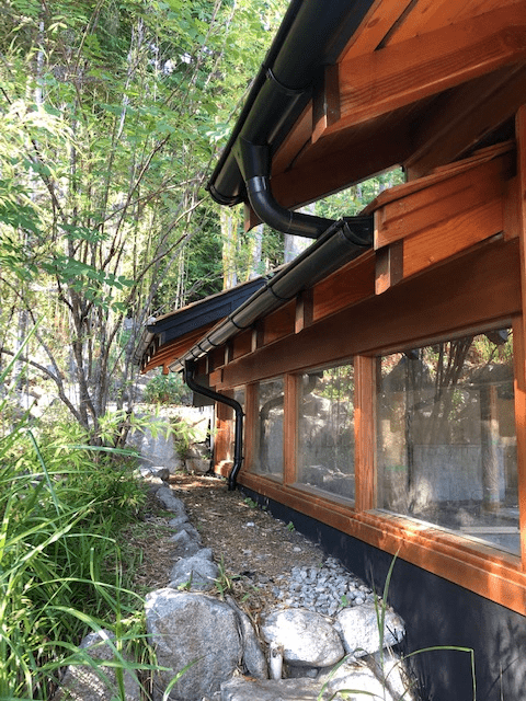 Aqua-Terra-Eavestroughs-megamenu-Gutter-Guards-&-Leaf-Protection-service