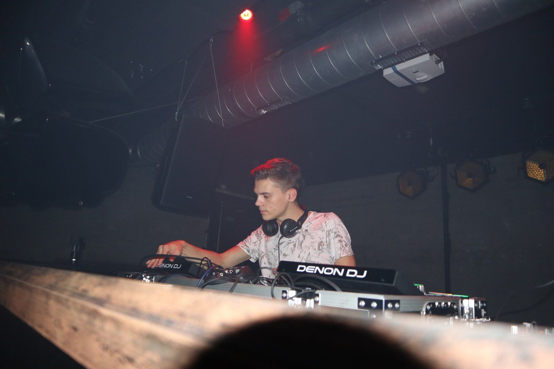 DJ in club Utrecht