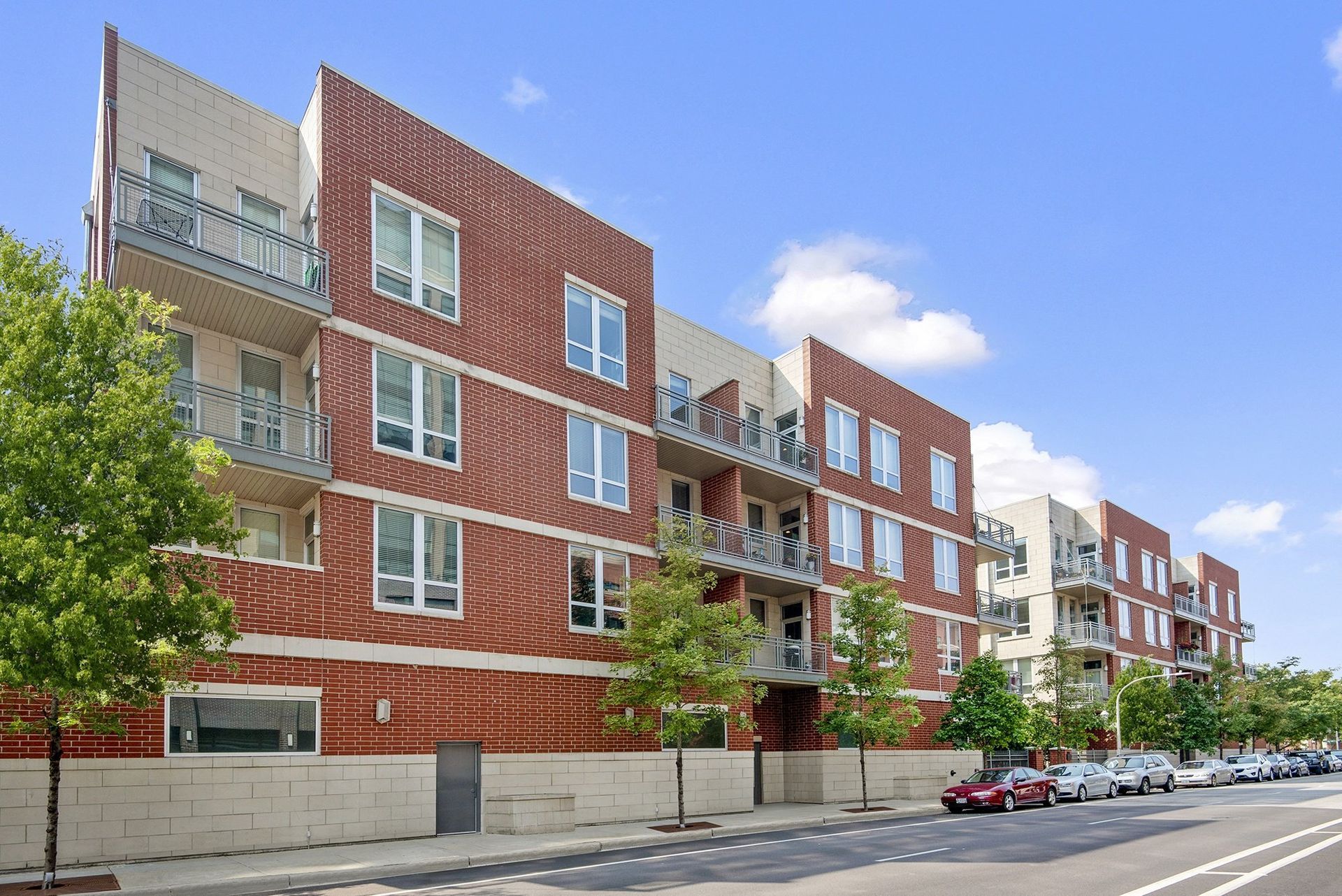 West Loop Apartments at Reside on Jackson