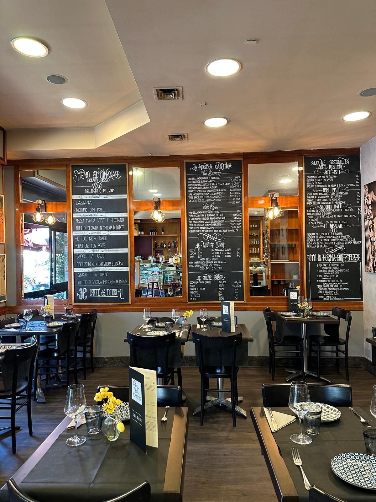 Osteria tipica a conduzione familiare nel cuore del quartiere Bravetta ...