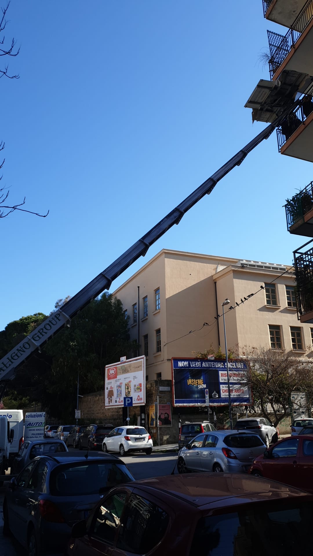 trasloco con piattaforma aerea