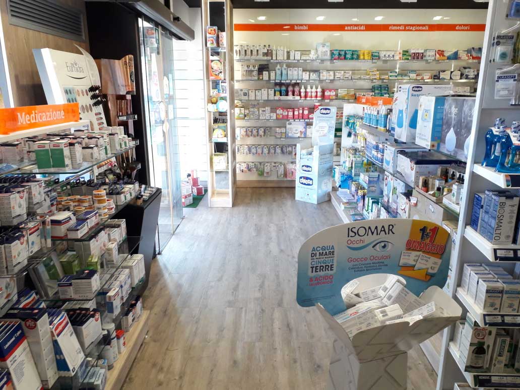 Interno della farmacia