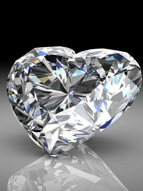 Kristall in Form eines Herzes