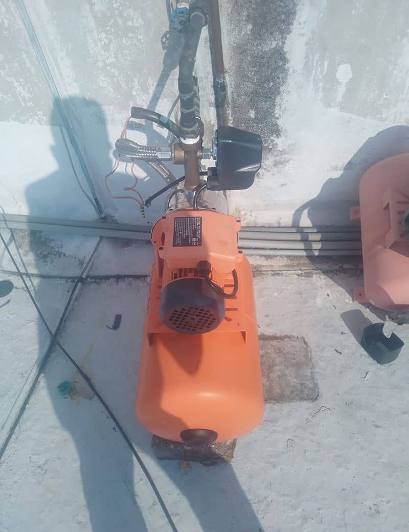 Expertos en plomería y electricidad