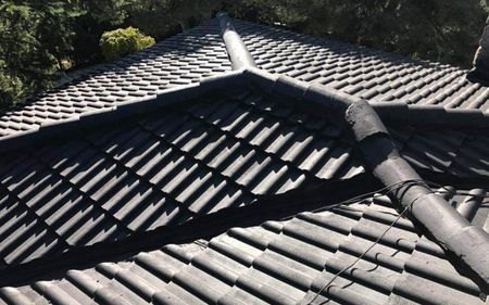sustitución de tejas d pizarra rotas y reparar tejado de pizarra en Coslada